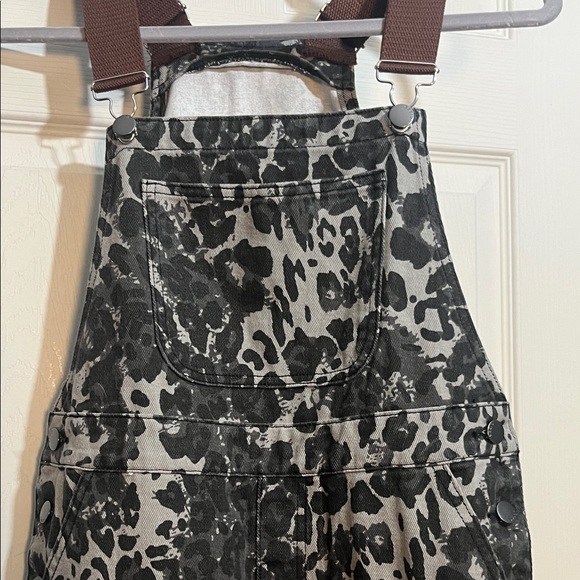 Cider Black and White Animal Print Jumpsuit - Picture 2 of 6